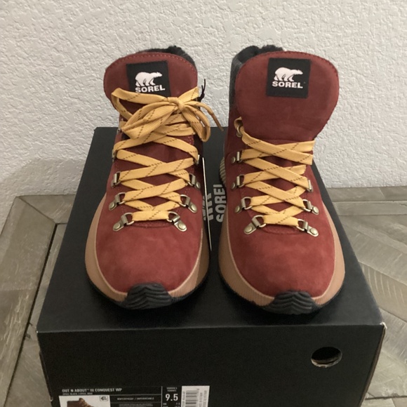 SOREL Out N' About III Conquest Waterproof Boot (Women), size 9.5 - Picture 7 of 8